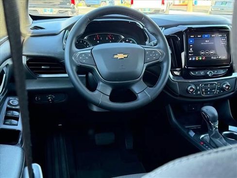Certified 2023 Chevrolet Traverse LT FWD image 9
