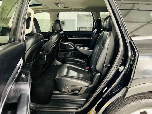 Used 2021 Kia Telluride S AWD/4WD image 23