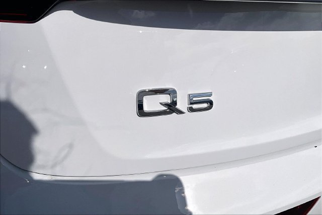 Used 2023 Audi Q5 2.0T Premium Plus w/ Premium Plus Package AWD/4WD image 33