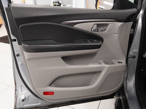 Used 2016 Honda Pilot EX image 16
