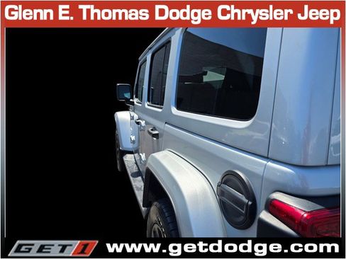 Used 2024 Jeep Wrangler Unlimited Sahara w/ Technology Group AWD/4WD image 10