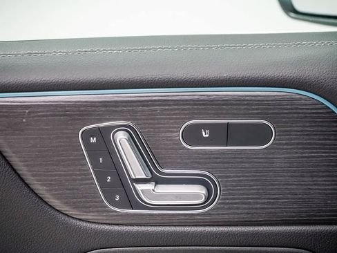 Used 2026 Mercedes-Benz GLB 250 image 20