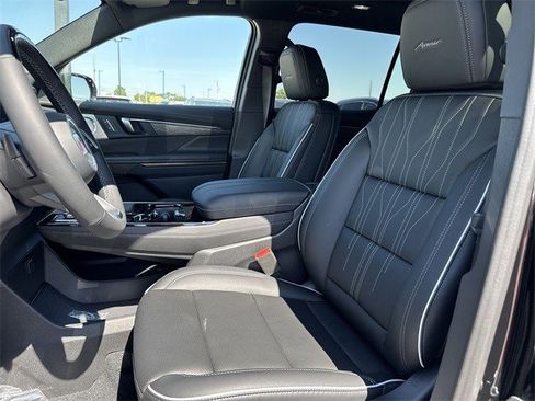 New 2026 Buick Enclave Avenir w/ Super Cruise Package image 11