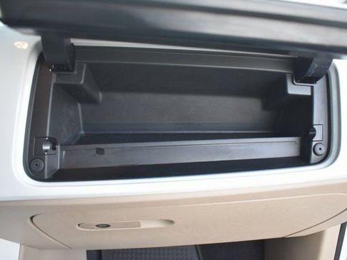 Used 2018 Volkswagen Beetle 2.0T Coast image 33