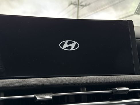 New 2026 Hyundai Tucson Limited AWD/4WD image 18