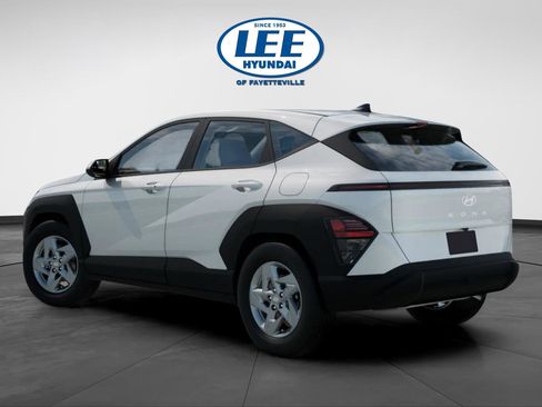 Certified 2026 Hyundai Kona SE image 4
