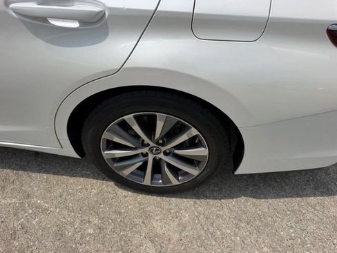 Used 2021 Lexus ES 350 w/ Premium Package FWD image 6
