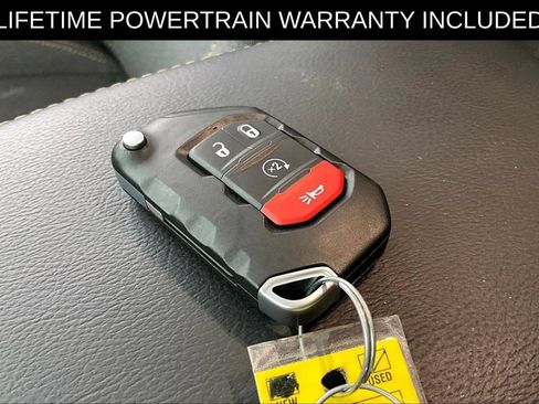 Used 2025 Jeep Wrangler Unlimited Sahara AWD/4WD image 12