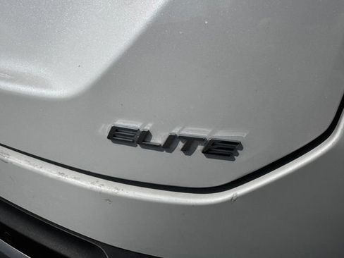 Used 2023 Honda Pilot Elite image 9