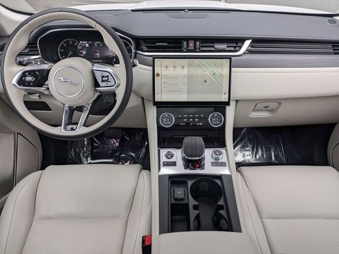 Used 2023 Jaguar F-PACE S image 25