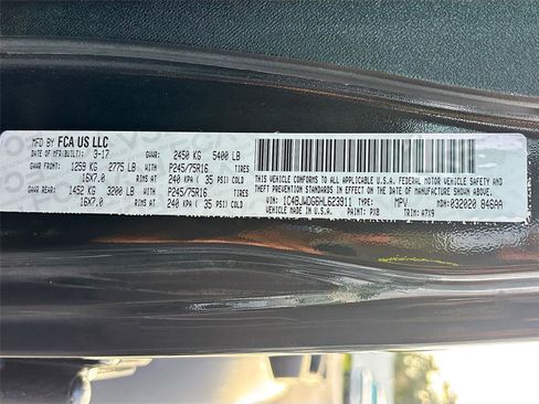 Used 2017 Jeep Wrangler Unlimited Sport w/ Dual Top Group image 30