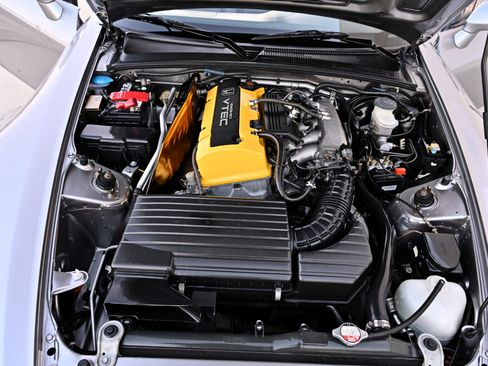 Used 2001 Honda S2000 image 41