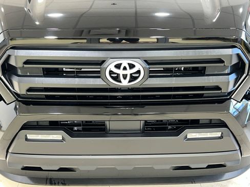 New 2026 Toyota Tacoma SR5 AWD/4WD image 4