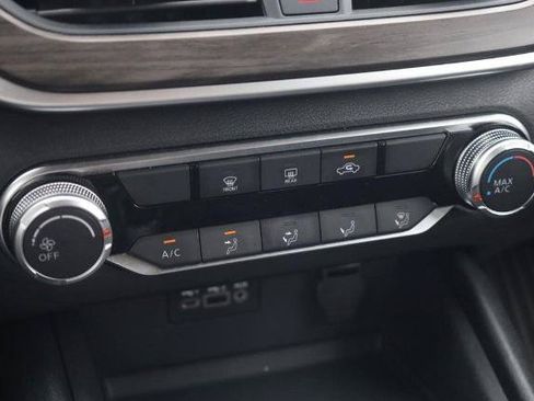 Certified 2025 Nissan Altima 2.5 SV FWD image 15