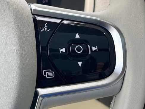 Used 2024 Volvo XC90 B6 Plus w/ Protection Package image 32