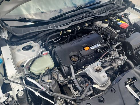 Used 2019 Honda Civic Sport image 12