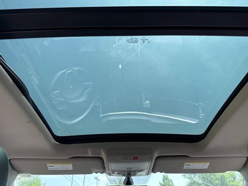Used 2023 Volkswagen Atlas SE w/ Panoramic Sunroof Package AWD/4WD image 21