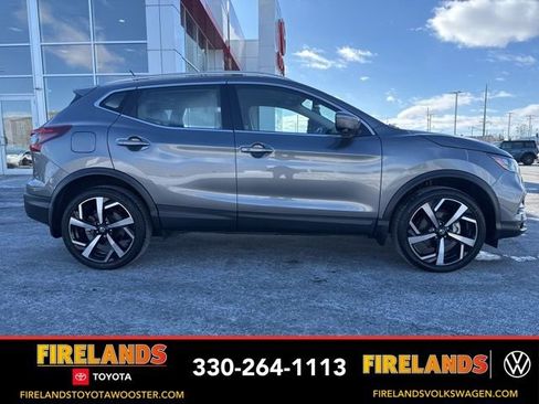 Used 2022 Nissan Rogue Sport SL image 8