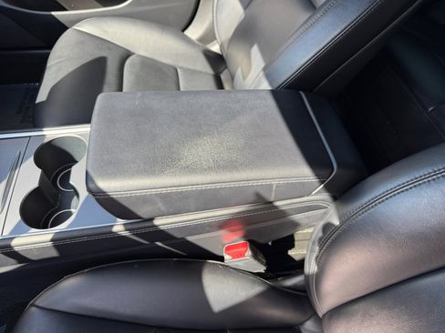 Used 2021 Tesla Model 3 Standard Range Plus image 14