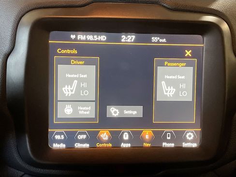Used 2023 Jeep Renegade Limited AWD/4WD image 21
