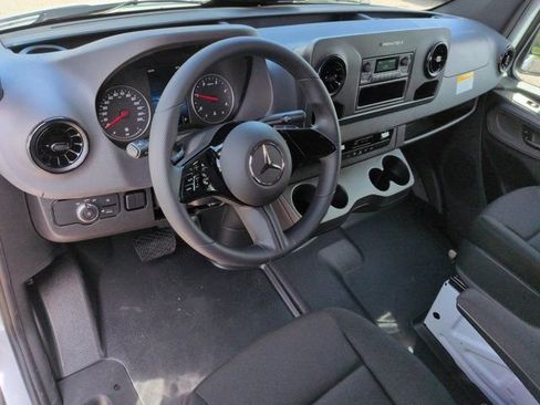 Used 2026 Mercedes-Benz Sprinter 2500 image 15