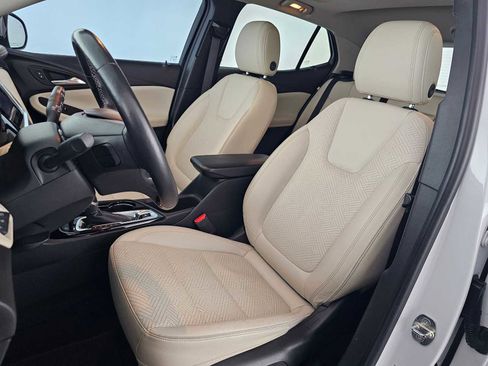 Used 2020 Buick Encore GX Essence w/ Experience Buick Package FWD image 21