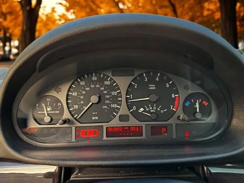 Used 2000 BMW 328i 328i Sedan 4D image 10