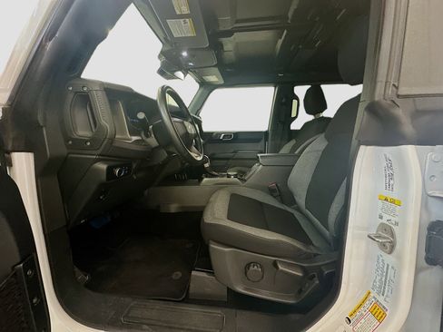 Used 2025 Ford Bronco Big Bend image 13