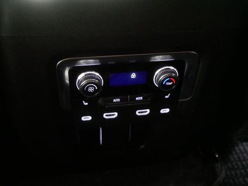 Used 2023 GMC Yukon Denali Ultimate AWD/4WD image 25
