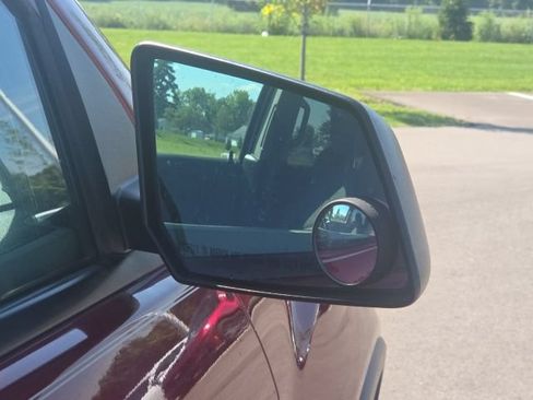 Used 2010 GMC Acadia SLE FWD image 6