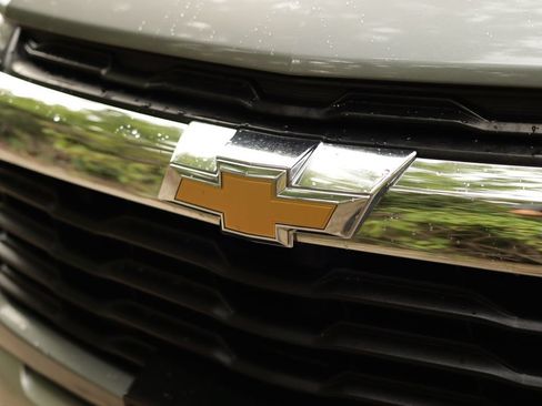 Used 2024 Chevrolet TrailBlazer LT AWD/4WD image 29