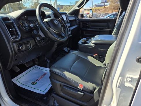 Used 2022 RAM 2500 Tradesman w/ Chrome Appearance Group image 9