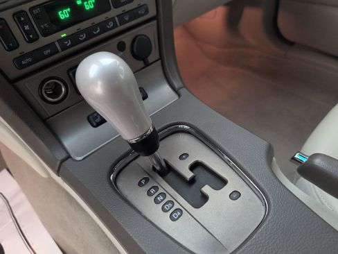 Used 2005 Ford Thunderbird 50th Anniversary image 26