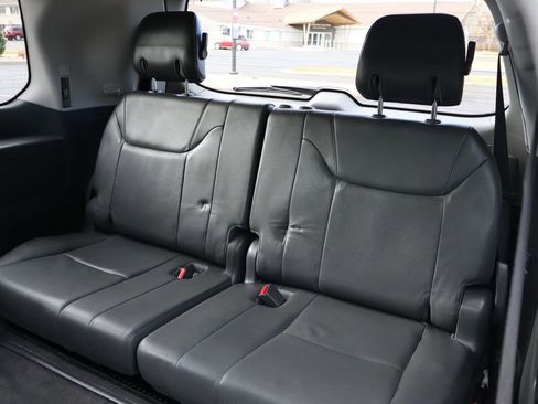 Used 2010 Lexus LX 570 4WD image 22