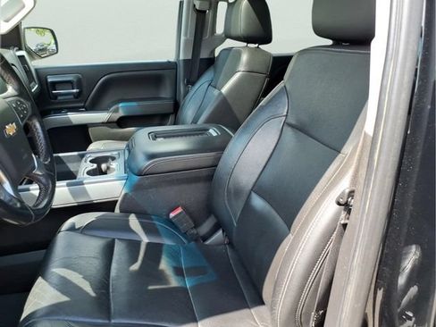 Used 2018 Chevrolet Silverado 1500 LTZ Z71 w/ LTZ Plus Package AWD/4WD image 18