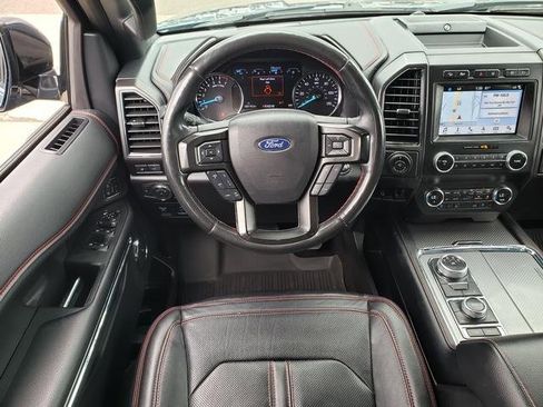 Certified 2019 Ford Expedition Limited w/ Equipment Group 303A image 17