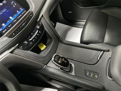 Used 2019 Cadillac XT5 Luxury image 13
