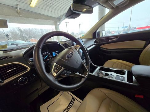 Used 2022 Ford Edge SEL w/ Convenience Package image 10