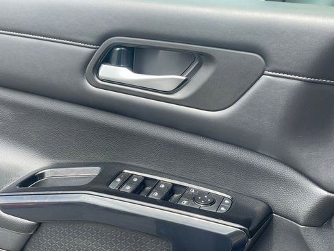 Certified 2023 Nissan Pathfinder S image 11