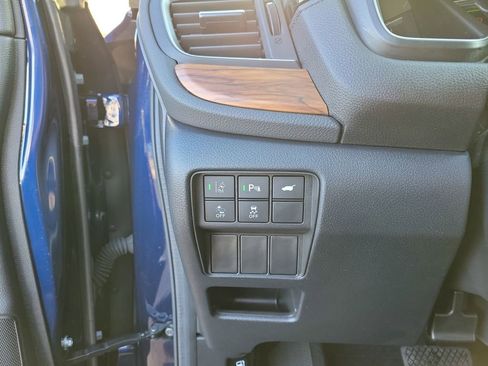 Used 2022 Honda CR-V Touring image 21