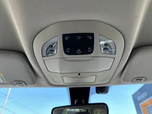 Used 2020 Chrysler Pacifica Touring-L Plus FWD image 36