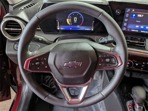 Certified 2024 Chevrolet Trax ACTIV w/ Sunroof Package image 17