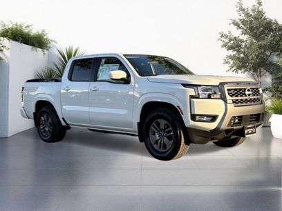 New 2025 Nissan Frontier SV w/ SV Convenience Package