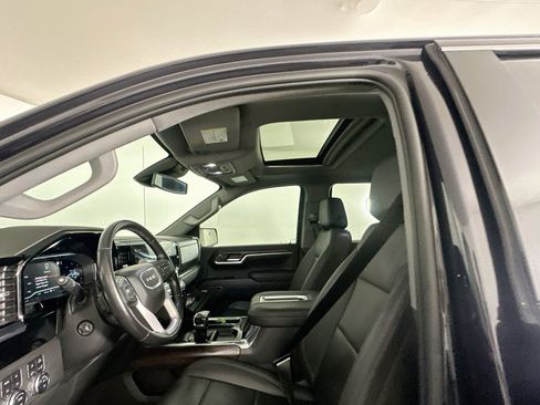 Used 2022 GMC Sierra 1500 SLT AWD/4WD image 26