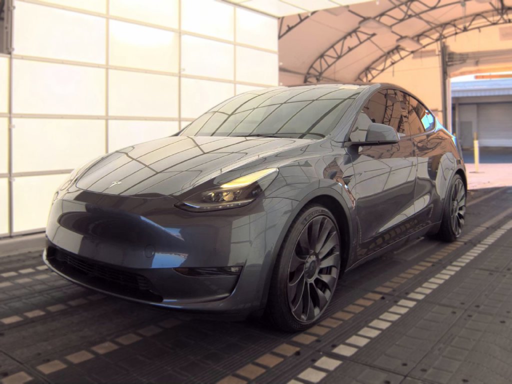 Used 2022 Tesla Model Y Performance AWD/4WD image 3