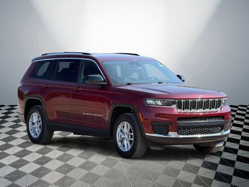 Used 2022 Jeep Grand Cherokee L Laredo w/ Luxury Tech Group I AWD/4WD image 4
