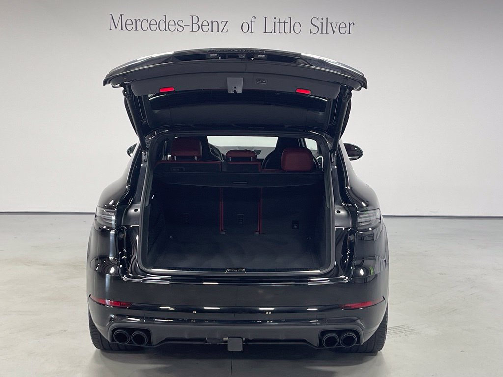 Used 2023 Porsche Cayenne Turbo AWD/4WD image 5