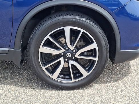 Used 2020 Nissan Rogue SL w/ Premium Package AWD/4WD image 11