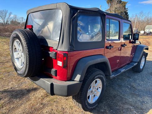Used 2012 Jeep Wrangler Unlimited Sport image 5