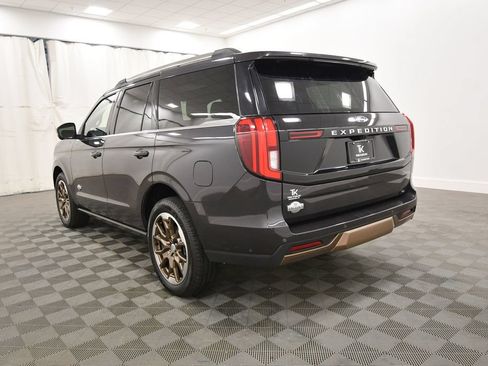 Used 2025 Ford Expedition King Ranch AWD/4WD image 5